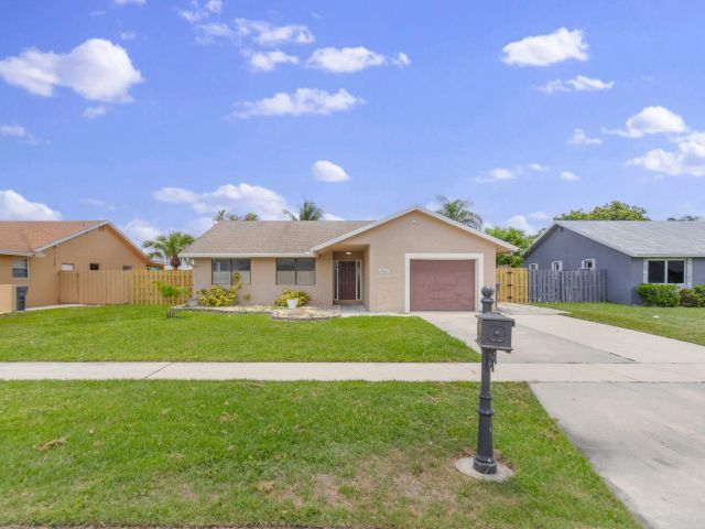 Продажа дома по адресу 23089 SW 55th Avenue - фото 6643986