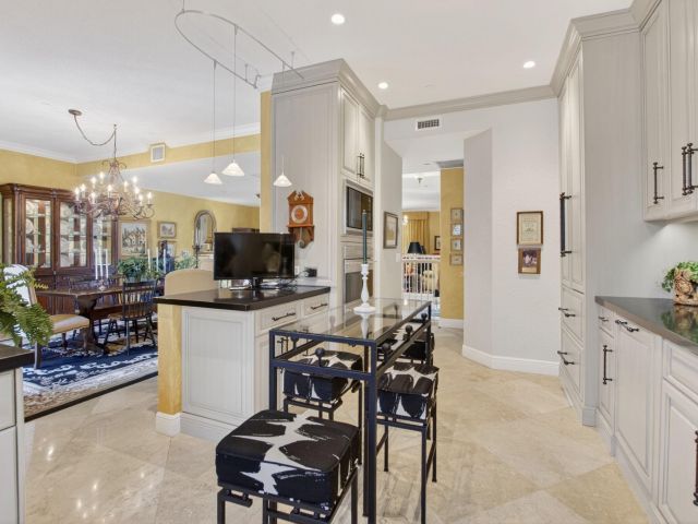 Продажа дома по адресу 1754 Bay Dr 1754 - фото 6187325