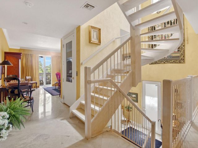 Продажа дома по адресу 1754 Bay Dr 1754 - фото 6187333