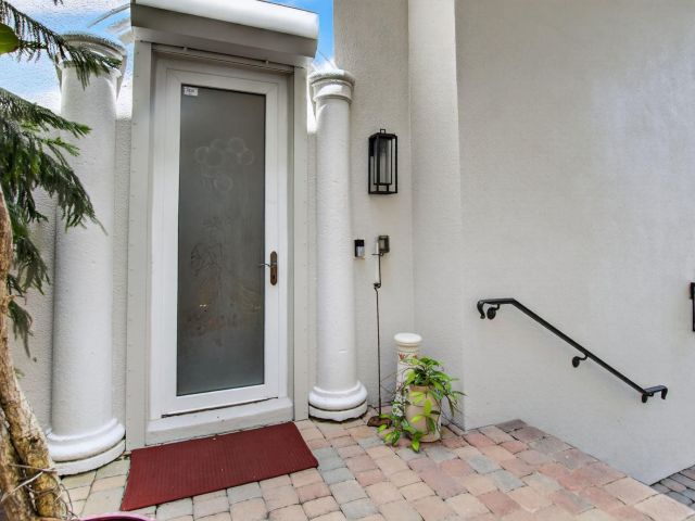 Продажа дома по адресу 1754 Bay Dr 1754 - фото 6187336