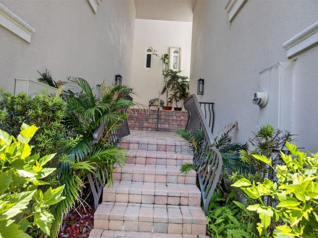 Продажа дома по адресу 1754 Bay Dr 1754 - фото 6187338