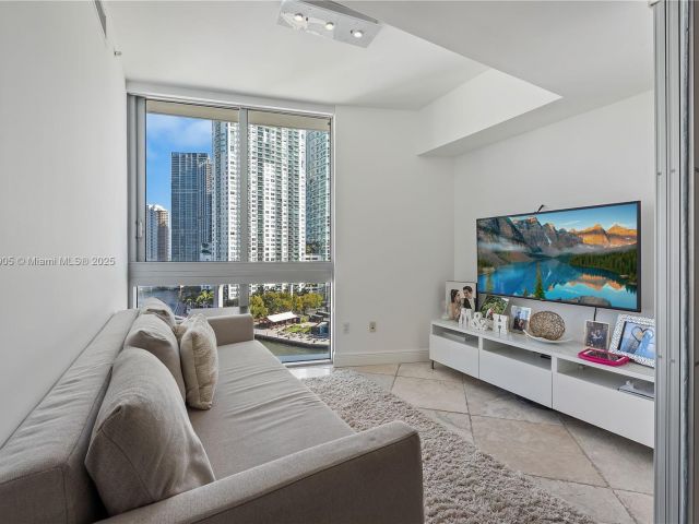 Продажа квартиры #1102 - фото 6188165