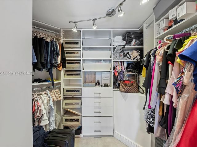 Продажа квартиры #1102 - фото 6188166