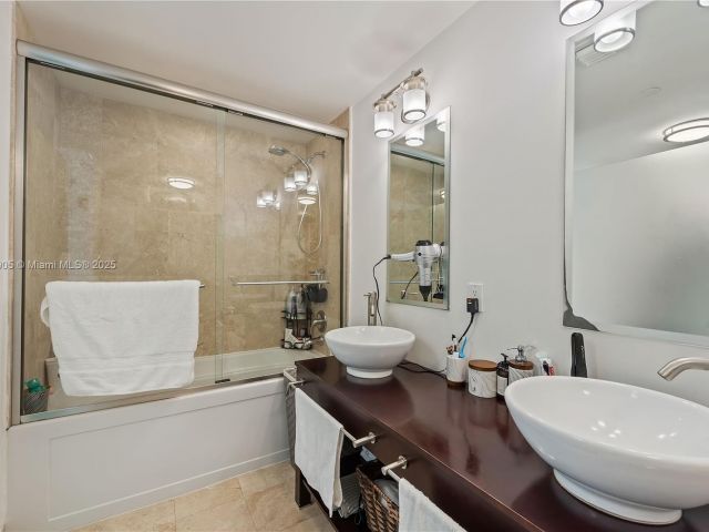 Продажа квартиры #1102 - фото 6188168