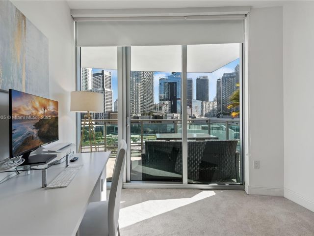 Продажа квартиры #1102 - фото 6188169