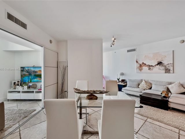 Продажа квартиры #1102 - фото 6188176