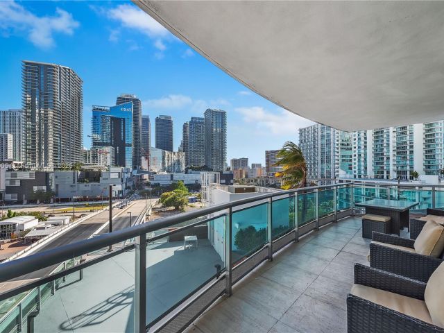 Продажа квартиры #1102 - фото 6188179