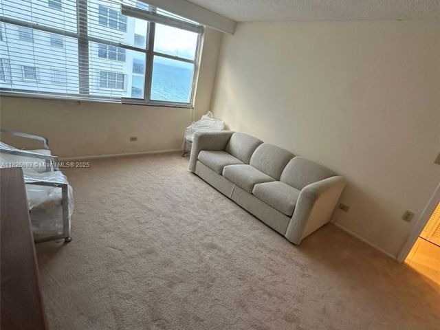 Продажа квартиры #1625 - фото 6189449