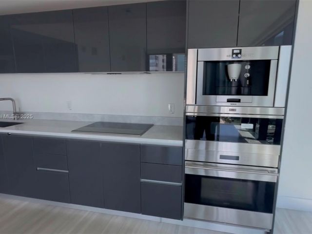 Продажа квартиры #2306 - фото 6189710