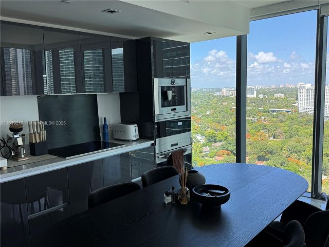 Продажа квартиры #2306 - фото 6189712