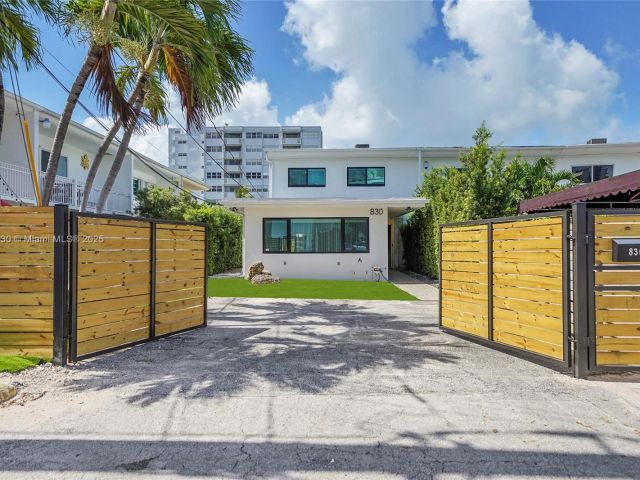 Продажа дома по адресу 830 Raymond St - фото 6188587