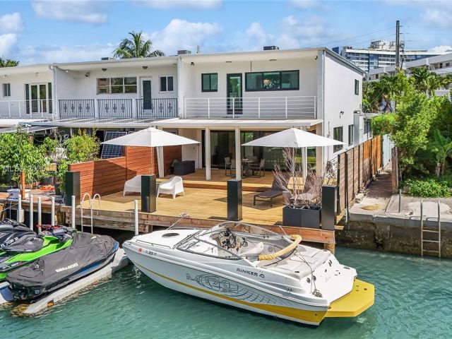 Продажа дома по адресу 830 Raymond St - фото 6188589