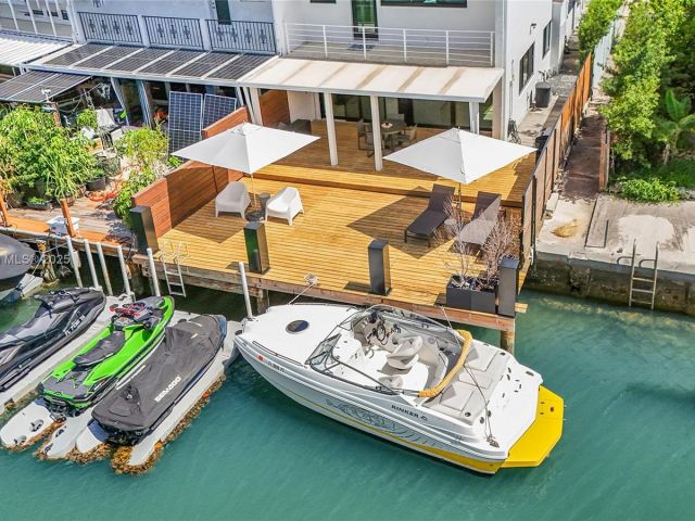 Продажа дома по адресу 830 Raymond St - фото 6188595