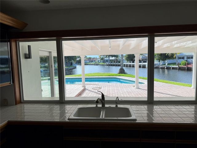 Дом в аренду по адресу 5251 NE 29th Ave - фото 6201027