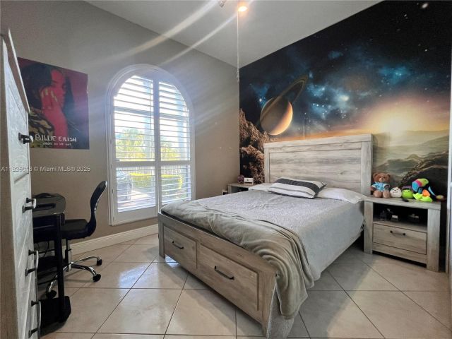 Продажа дома по адресу 16934 SW 215th Ter - фото 6188300