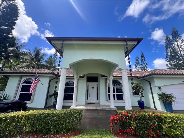 Продажа дома по адресу 16934 SW 215th Ter - фото 6188311