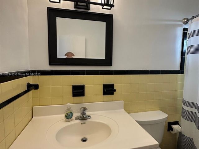 Дом в аренду по адресу 201 E 28th St 0 - фото 7513908