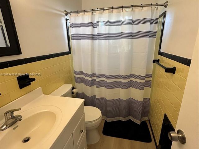 Дом в аренду по адресу 201 E 28th St 0 - фото 7513909