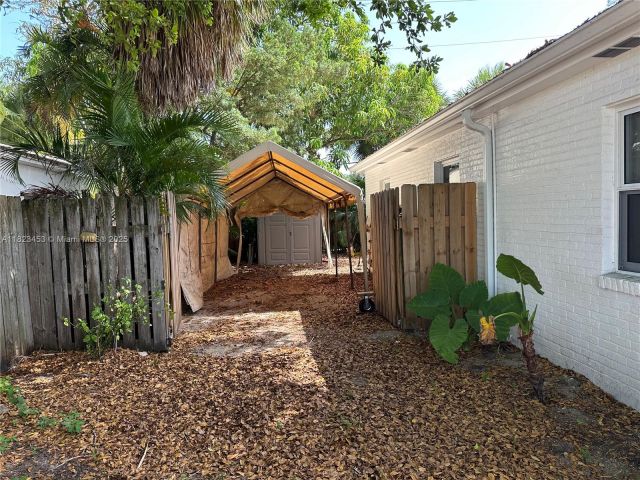 Дом в аренду по адресу 201 E 28th St 0 - фото 7513921