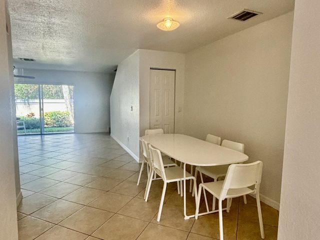 Дом в аренду по адресу 22162 Majestic Woods Way Way - фото 6217819