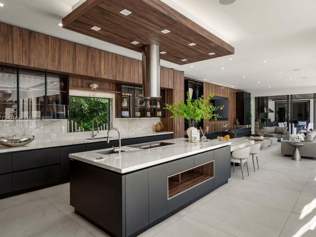 Продажа дома по адресу 6850 SW 73rd Ct - фото 6194377