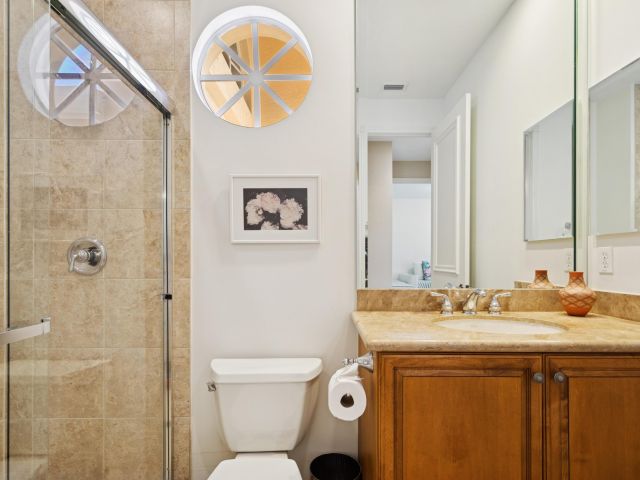 Продажа дома по адресу 7203 Arcadia Bay Court - фото 6595471