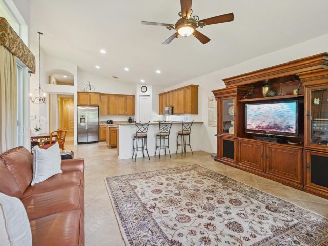 Продажа дома по адресу 7203 Arcadia Bay Court - фото 6595479