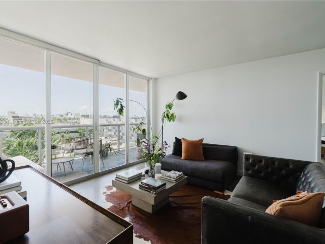 Продажа квартиры #703 - фото 6189758