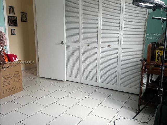 Продажа дома по адресу 14262 SW 160th Ter - фото 6189243