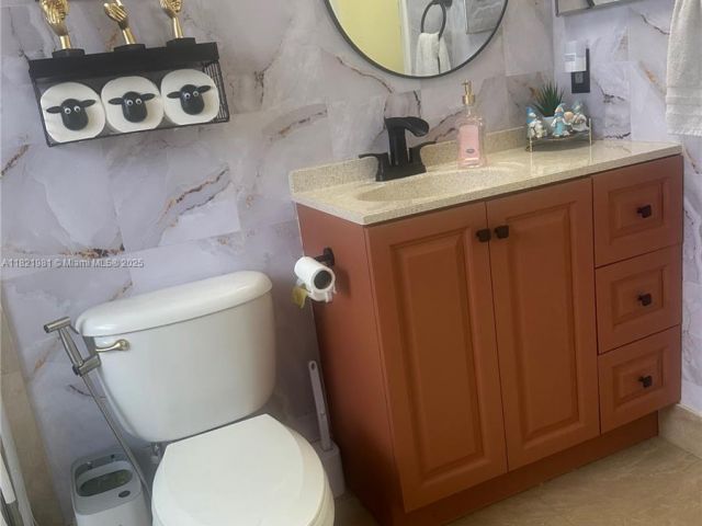 Продажа дома по адресу 14262 SW 160th Ter - фото 6189246