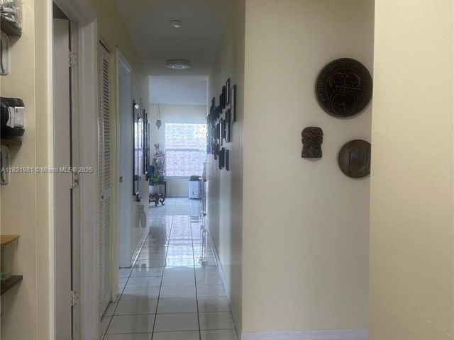 Продажа дома по адресу 14262 SW 160th Ter - фото 6189247