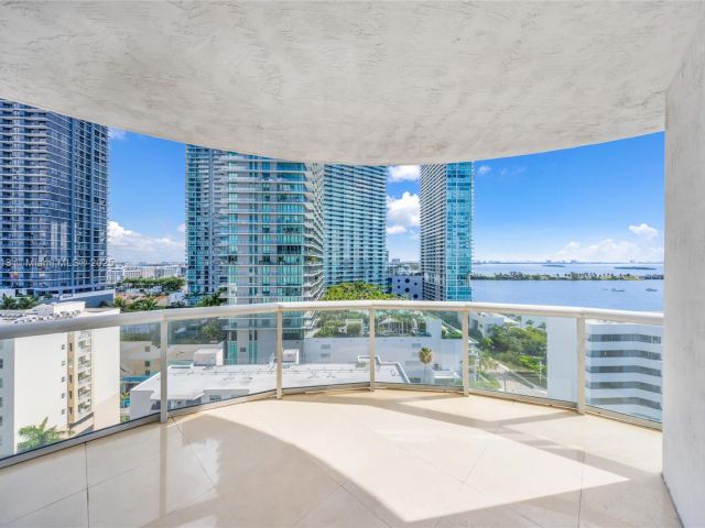 Продажа квартиры #1402 - фото 6190159