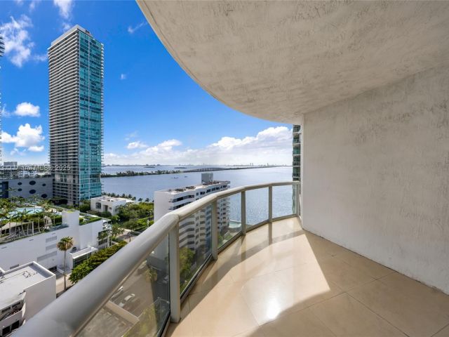 Продажа квартиры #1402 - фото 6190160