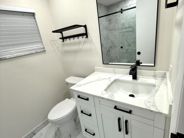 Продажа дома по адресу 9004 SW 6th Street - фото 6280105