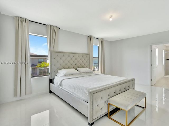 Продажа дома по адресу 12973 SW 266th ter - фото 6209010