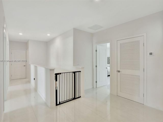 Продажа дома по адресу 12973 SW 266th ter - фото 6209013