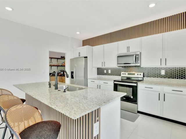 Продажа дома по адресу 12973 SW 266th ter - фото 6209020