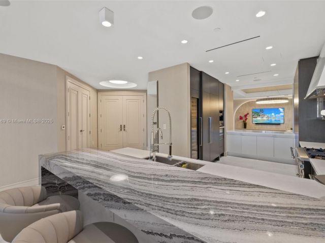 Продажа квартиры #3003 - фото 6198811