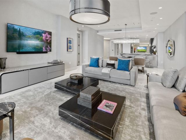 Продажа квартиры #3003 - фото 6198818