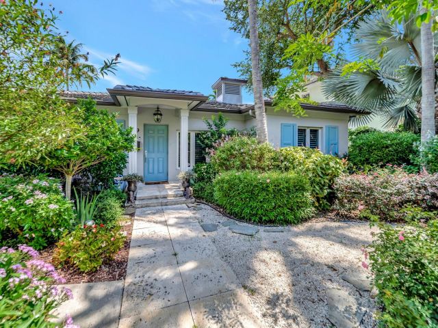 Продажа дома по адресу 1109 SE 11th Ct - фото 6207551