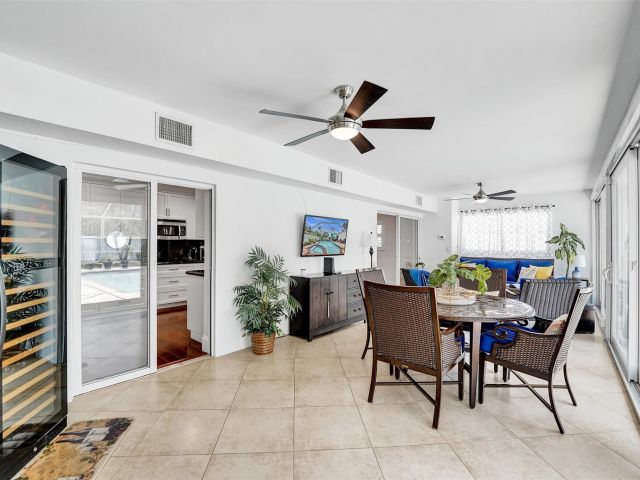 Продажа дома по адресу 4711 Bayview Dr - фото 6191471