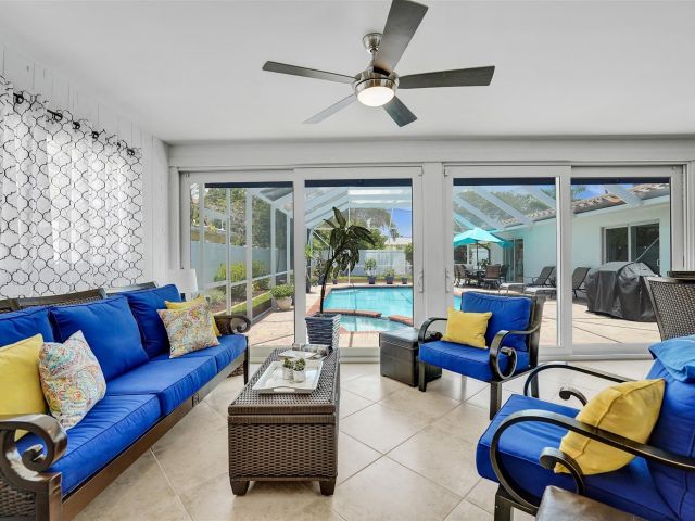 Продажа дома по адресу 4711 Bayview Dr - фото 6191474