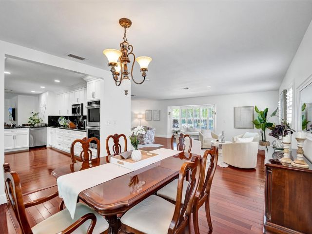 Продажа дома по адресу 4711 Bayview Dr - фото 6191481