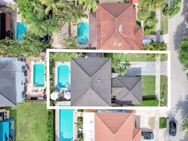 Продажа дома по адресу 14783 SW 143rd Ter - фото 6221413