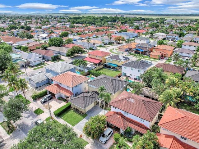 Продажа дома по адресу 14783 SW 143rd Ter - фото 6221419