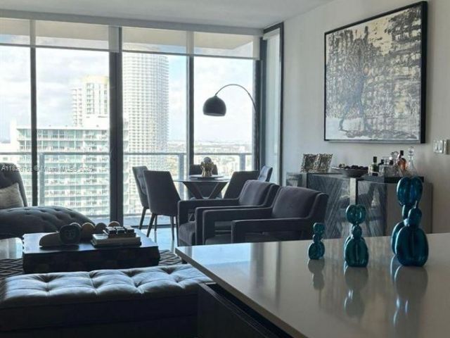 Продажа квартиры #2804 - фото 6193811