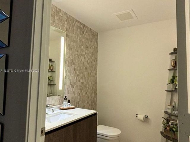 Продажа квартиры #2804 - фото 6193821