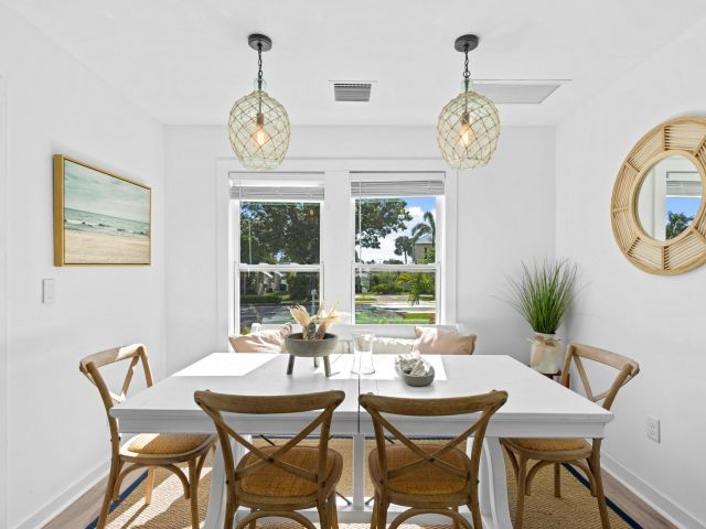 Продажа дома по адресу 826 SE 4th Avenue - фото 6214483