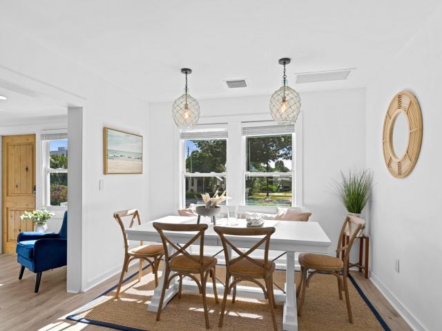 Продажа дома по адресу 826 SE 4th Avenue - фото 6214484