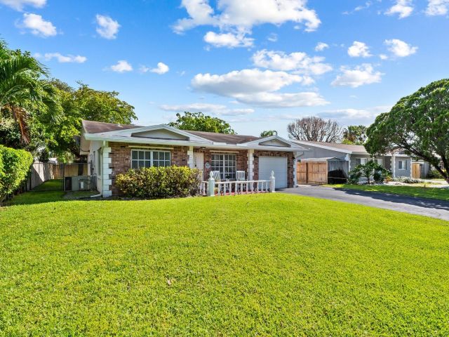 Продажа дома по адресу 3260 NW 66th St - фото 6205569